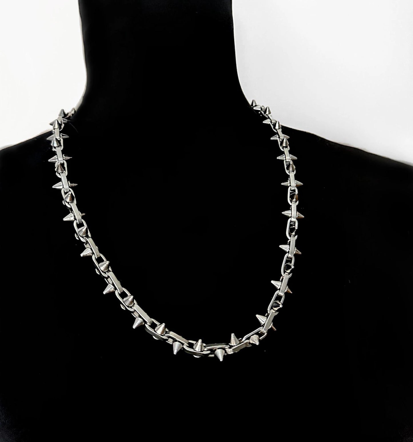 SPIKED LUXE