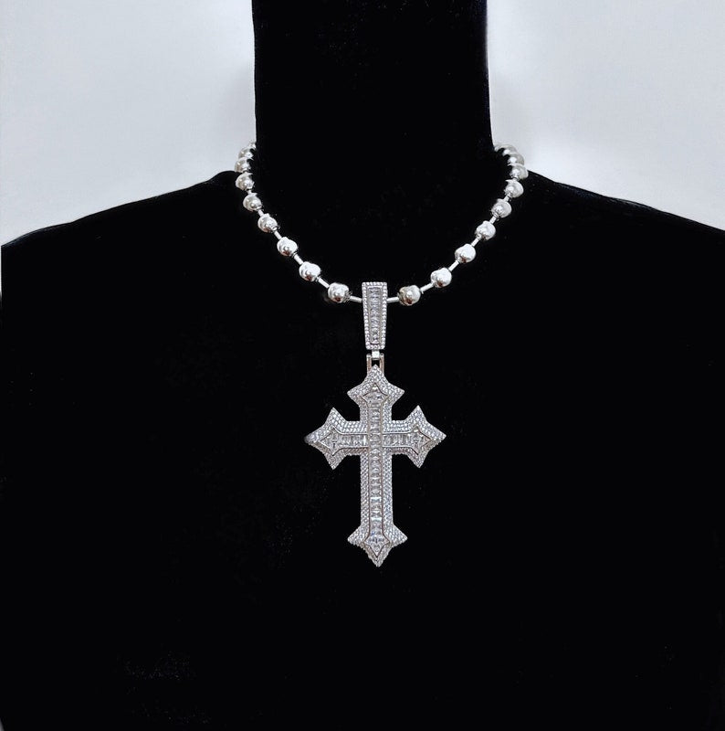 ICONIC CROSS
