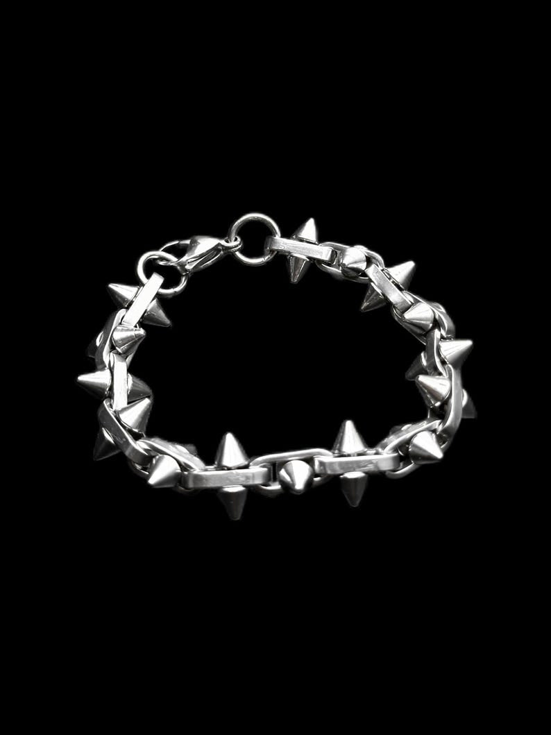 SPIKED BRACELET