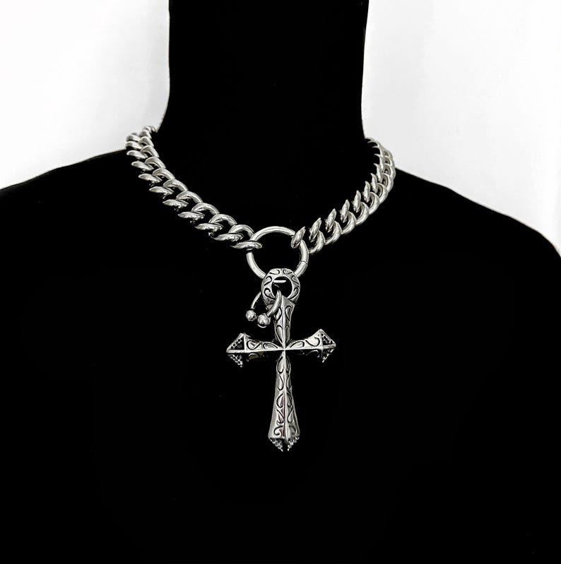 PIERCED CROSS