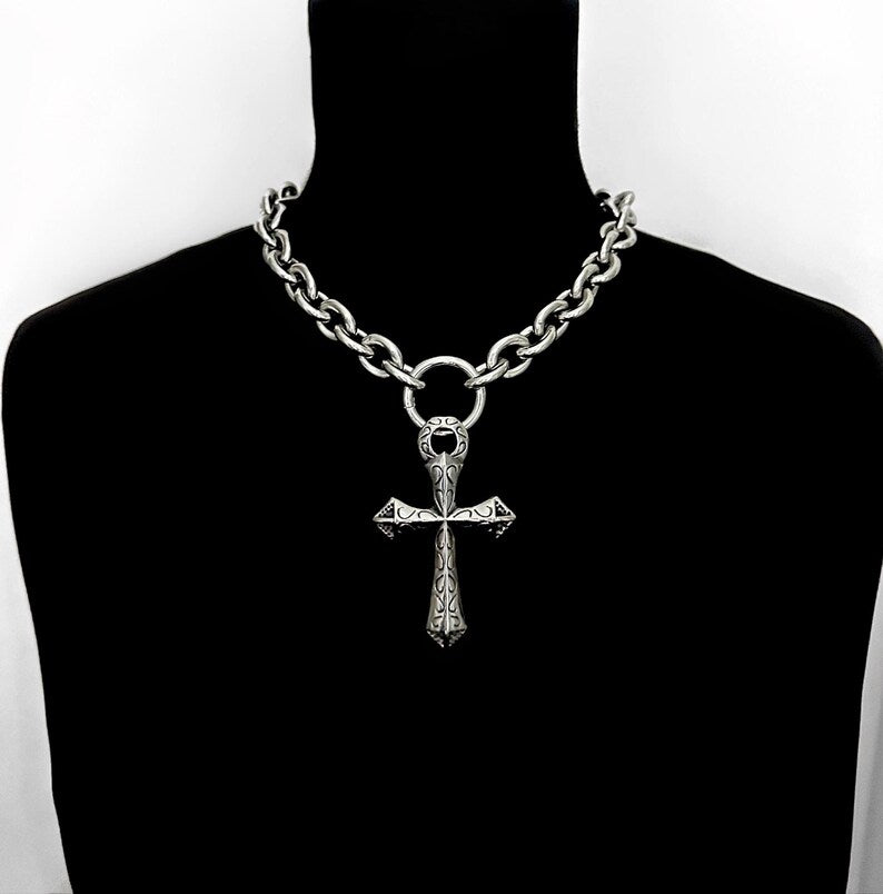 DAGGER CROSS