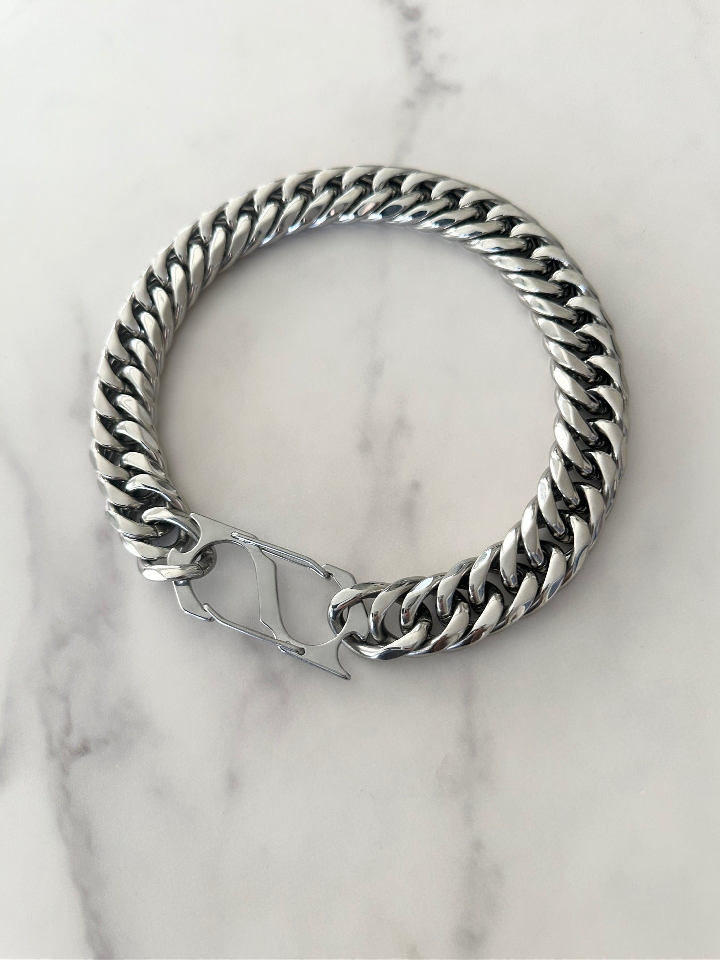 CYBER LUX CHAIN