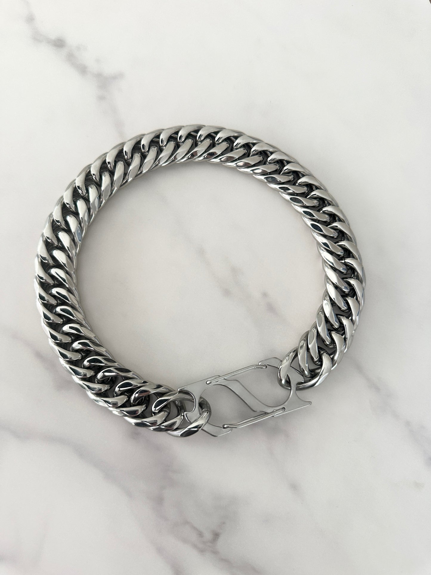 CYBER LUX CHAIN