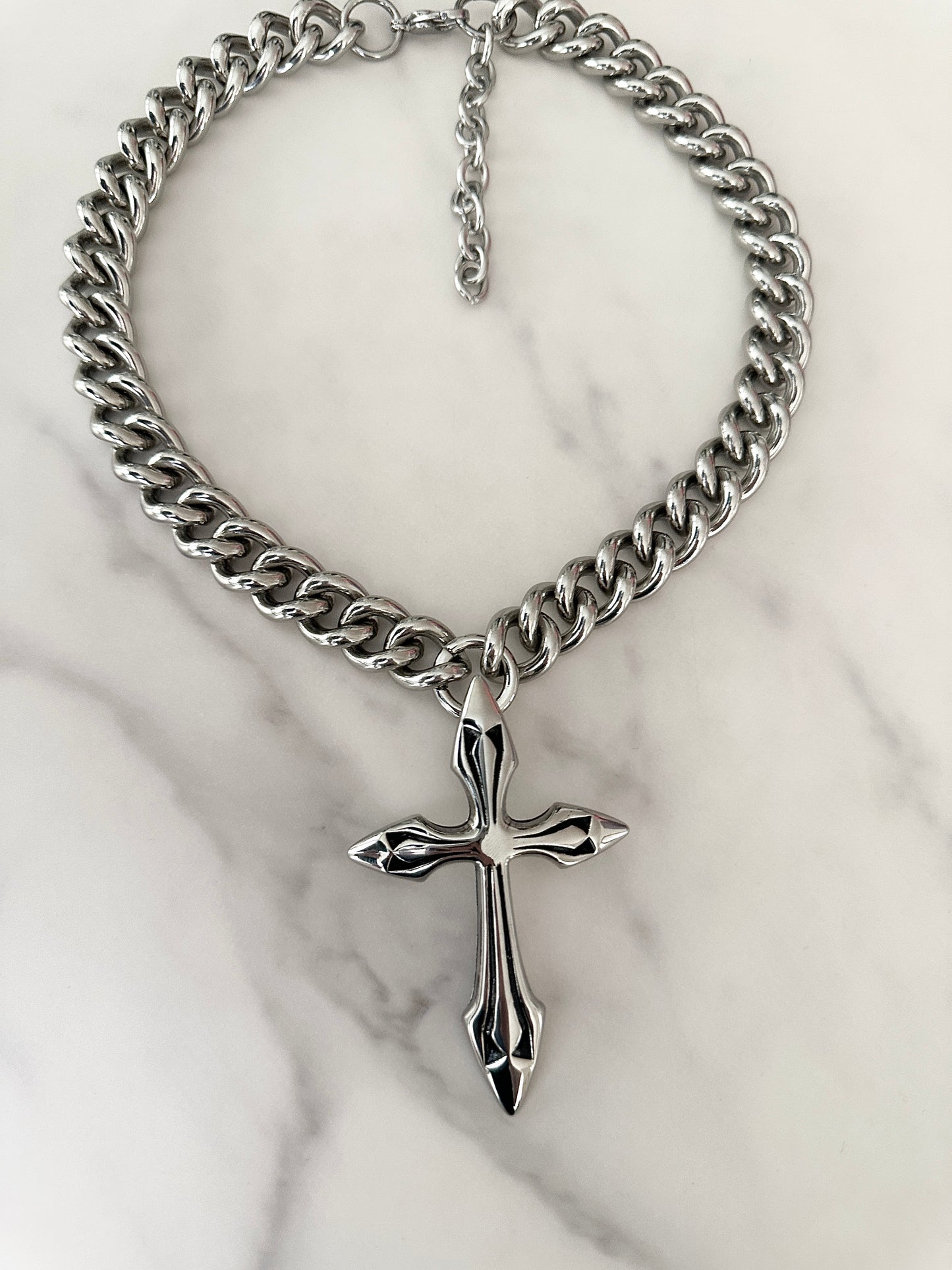 DAGGER CROSS