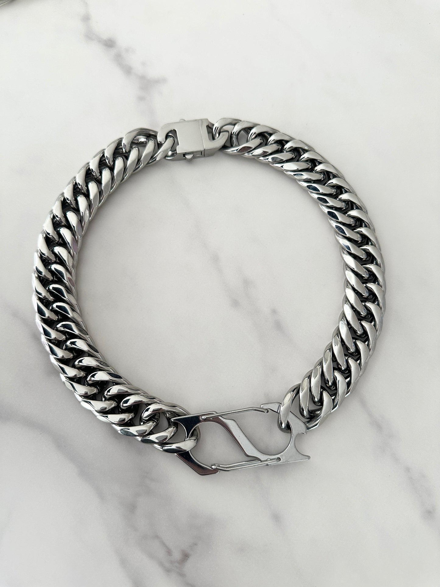 CYBER LUX CHAIN