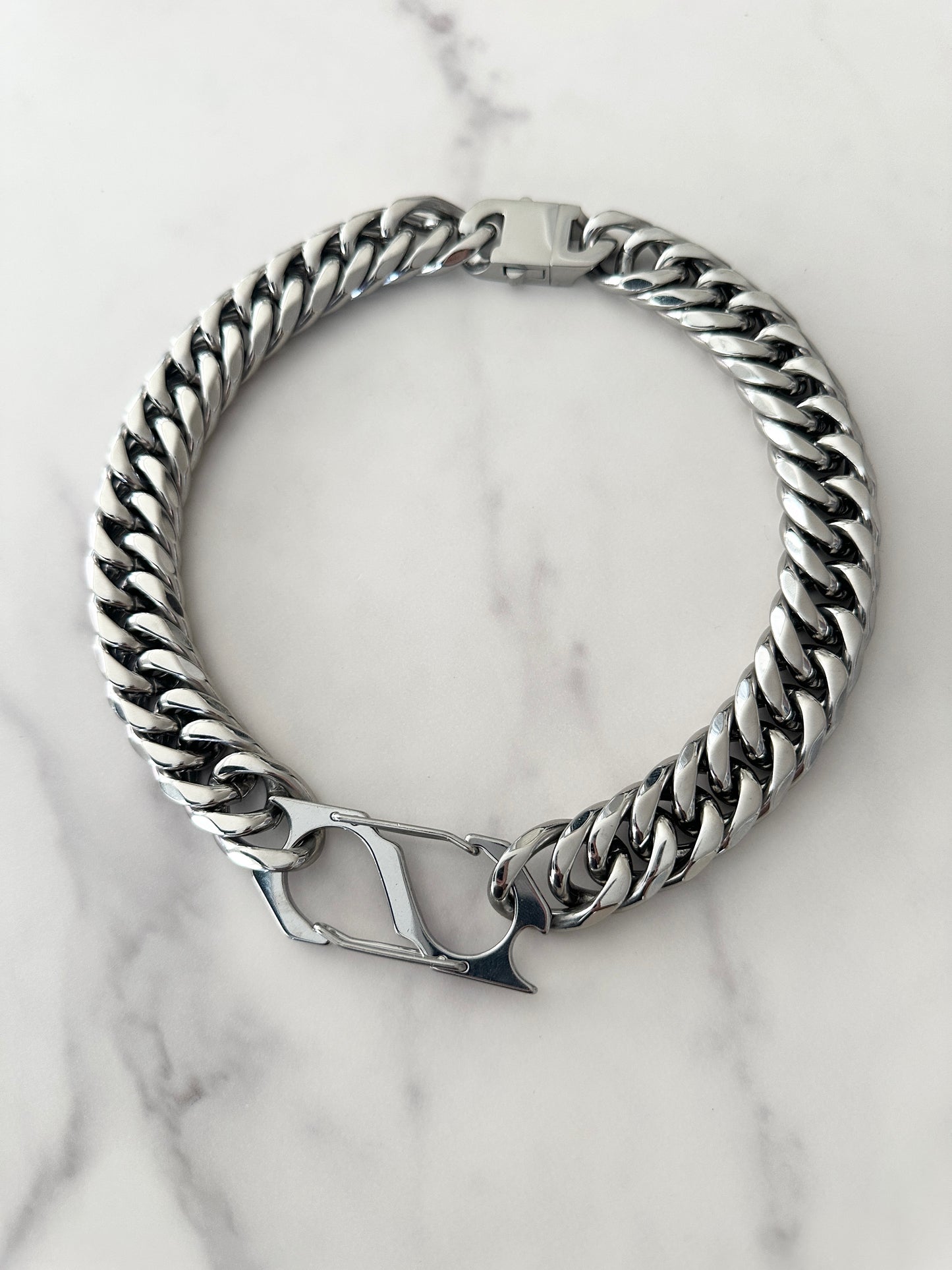 CYBER LUX CHAIN
