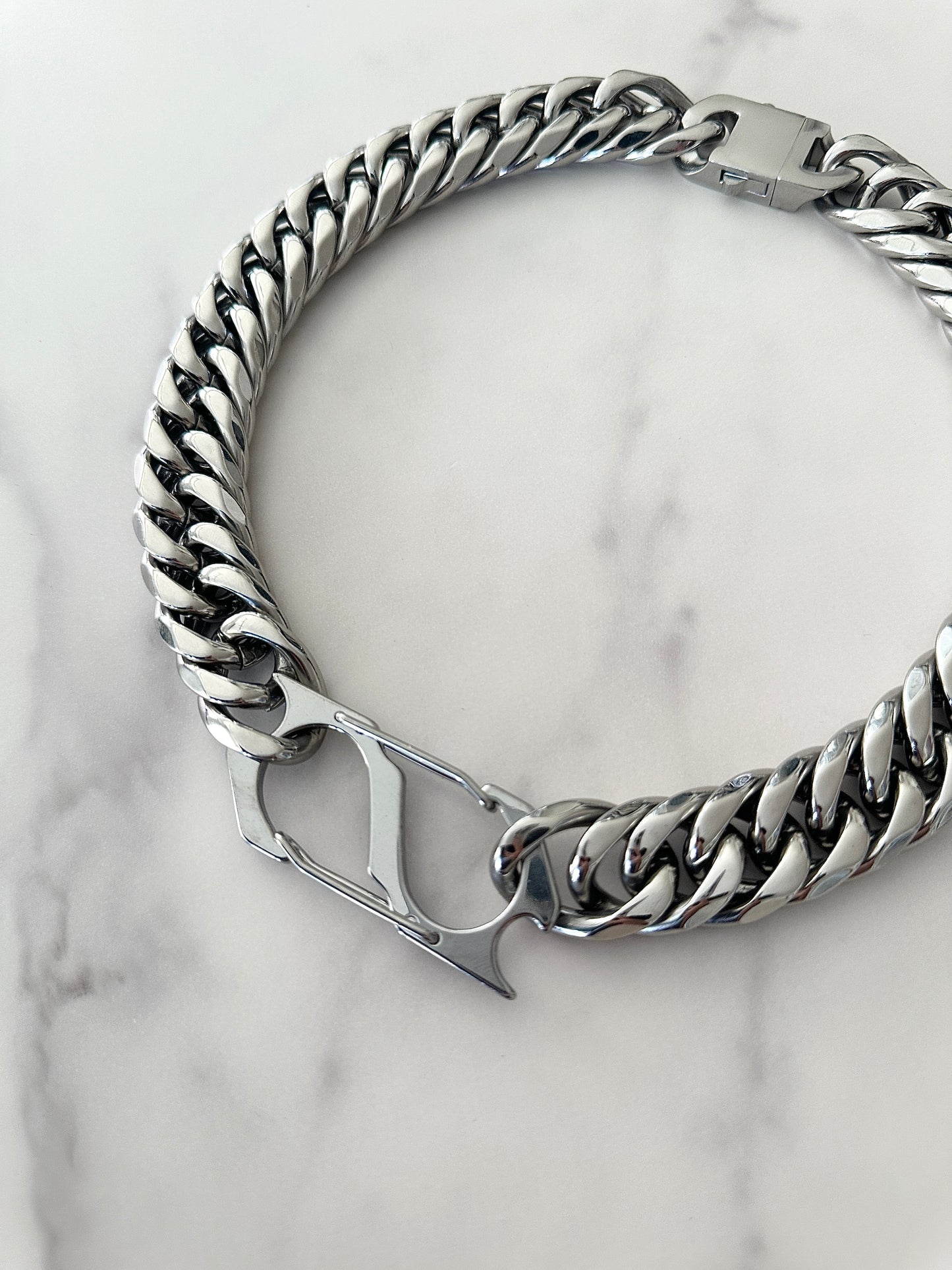 CYBER LUX CHAIN