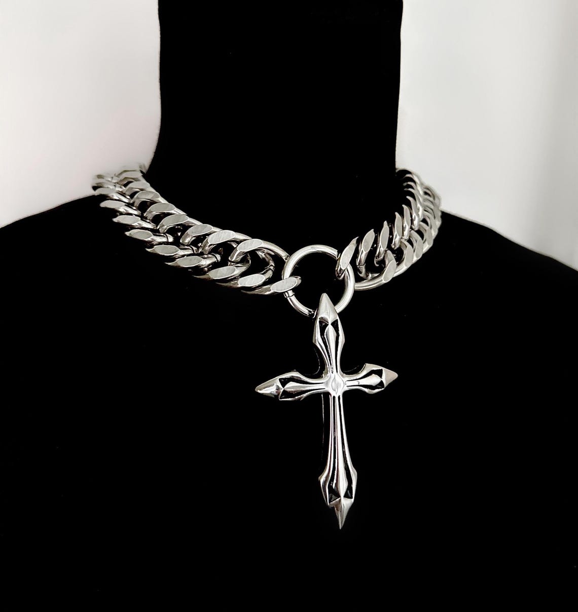 DAGGER CROSS
