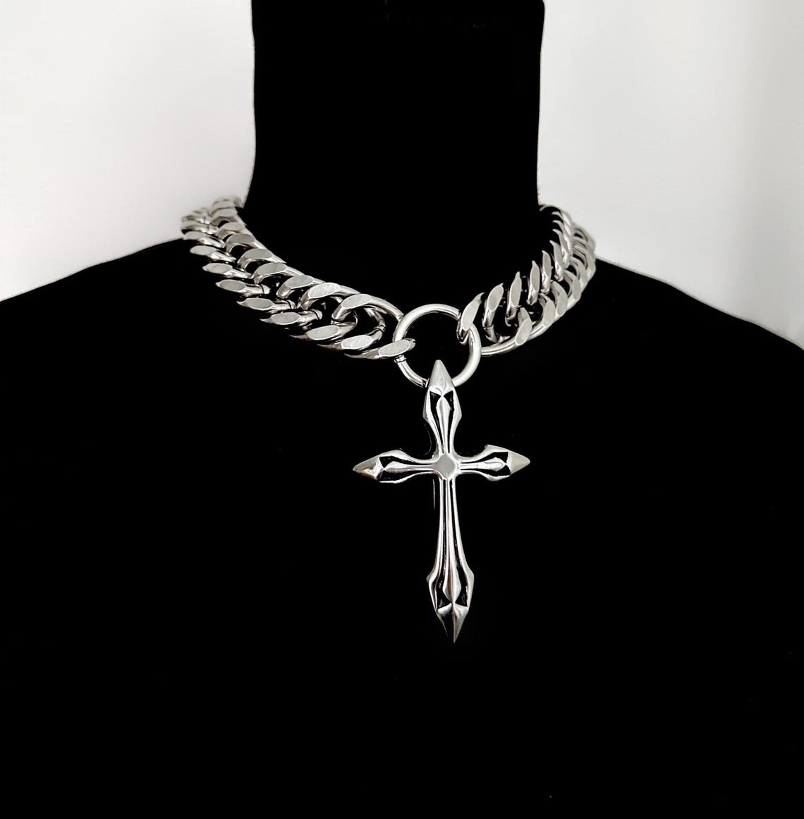 DAGGER CROSS