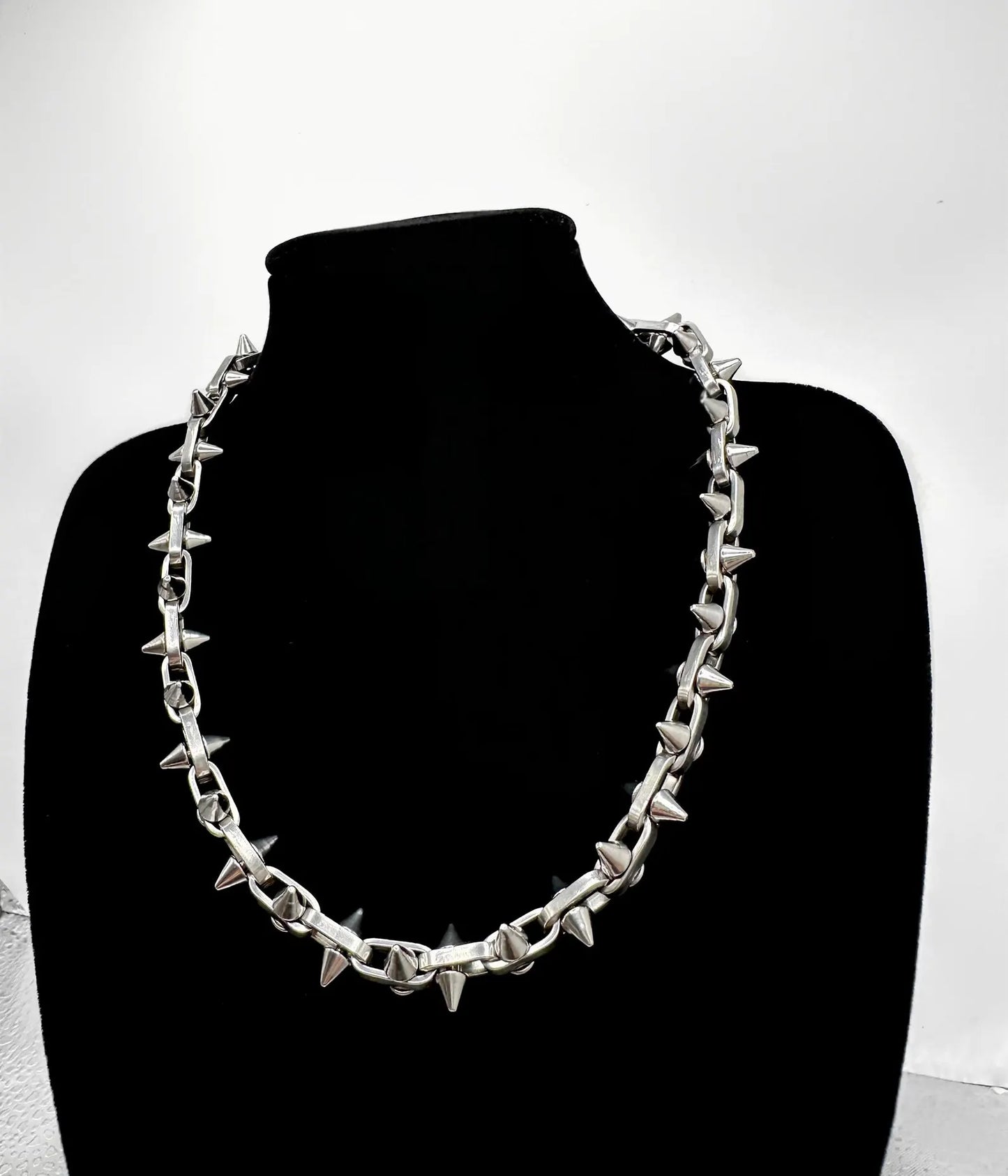 SPIKED LUXE