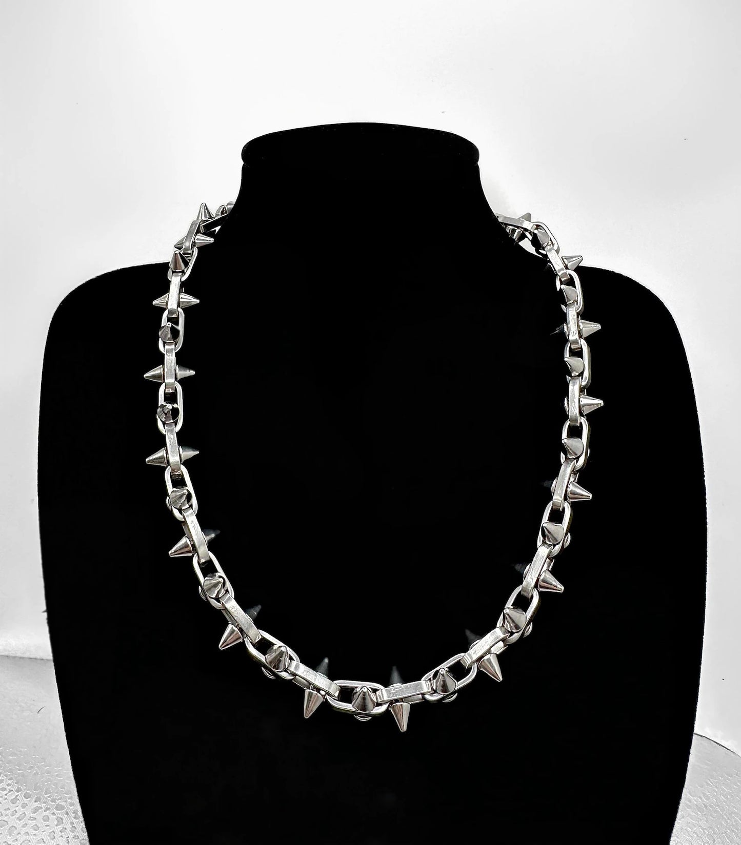 SPIKED LUXE