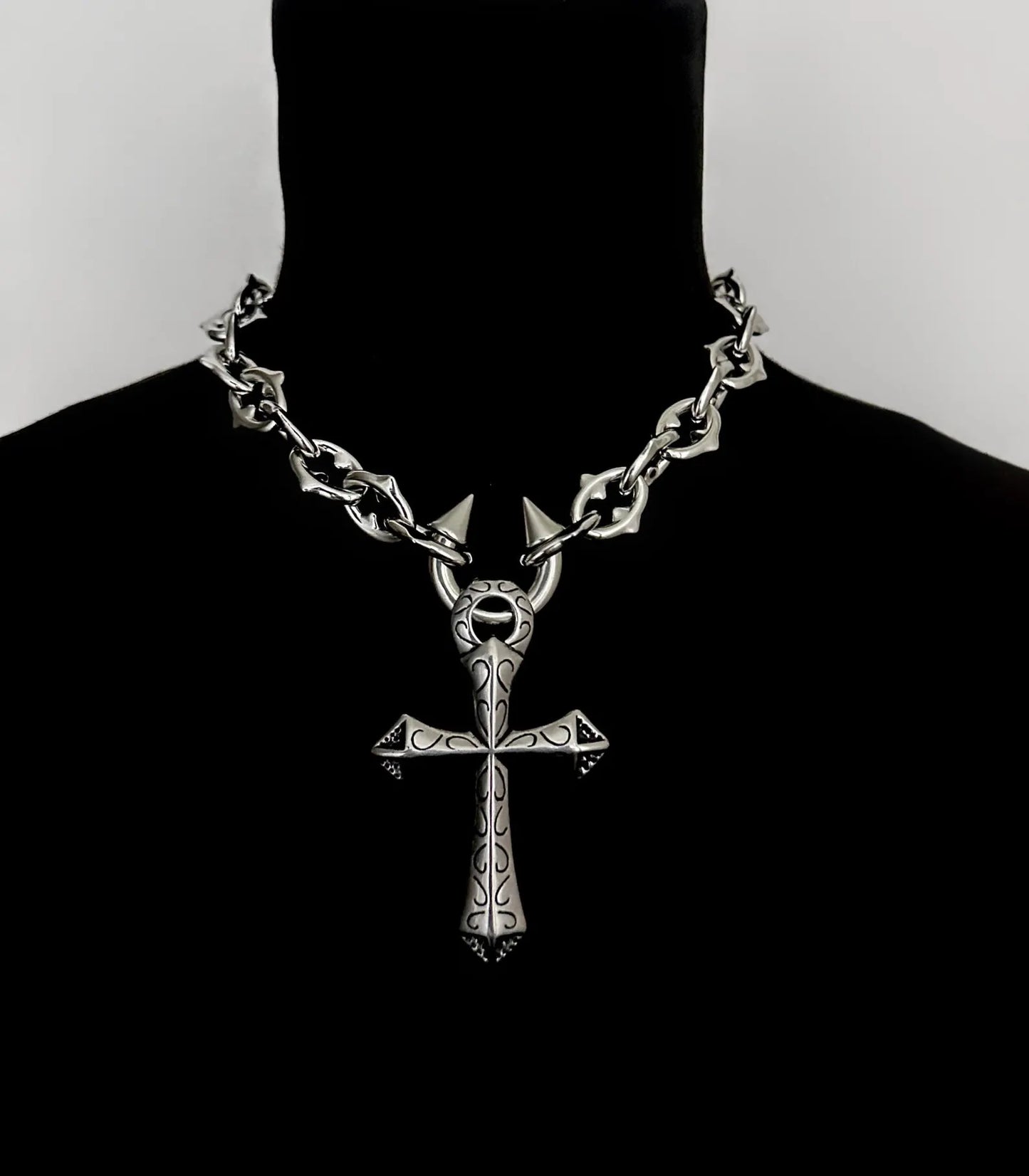 SAINT SINNER CHAIN