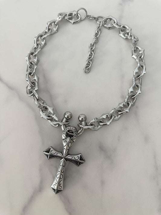 SAINT CHAIN