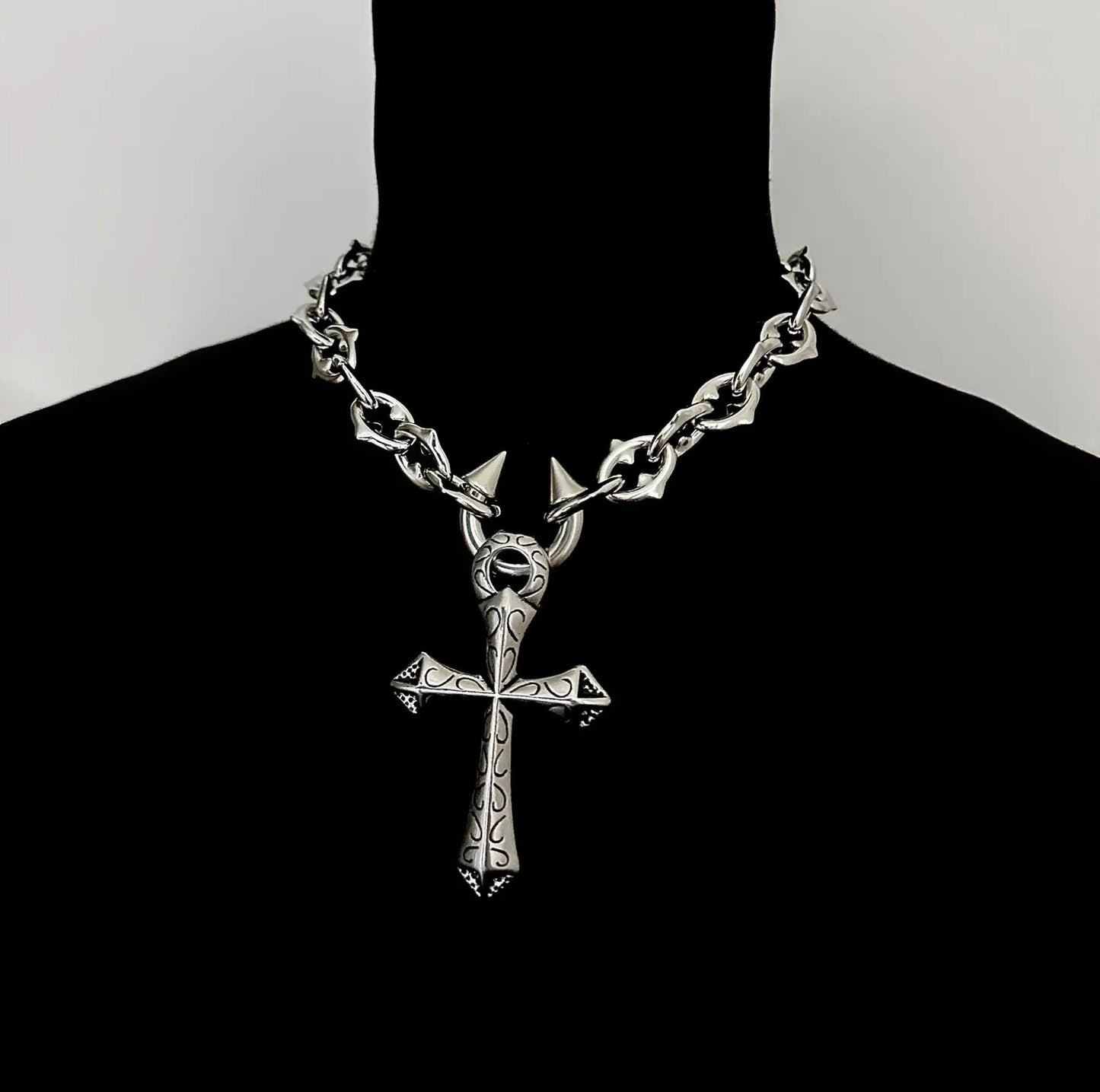 SAINT SINNER CHAIN
