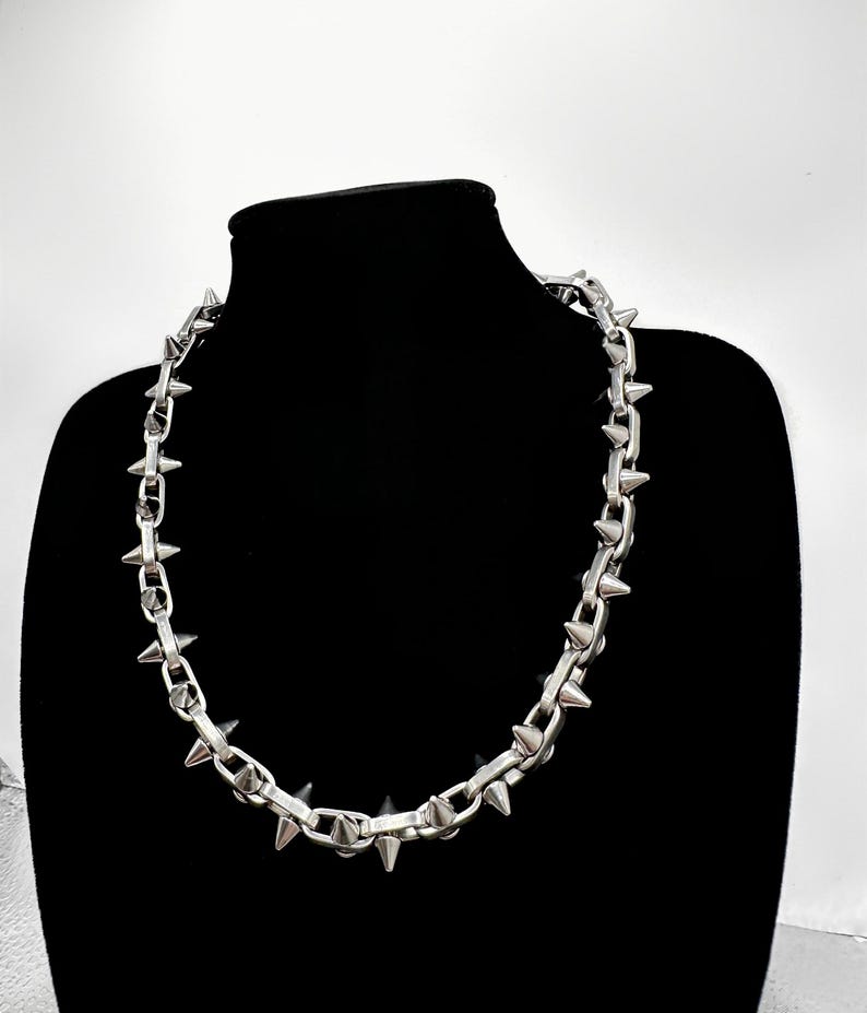 SPIKED LUXE