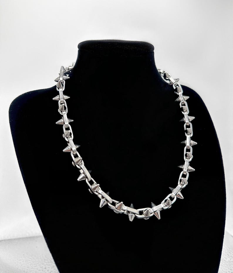 SPIKED LUXE