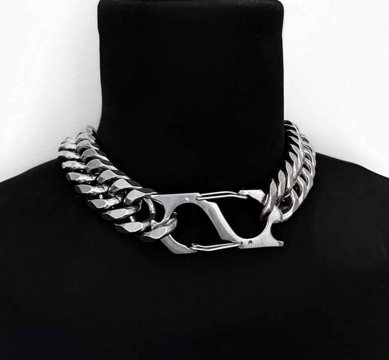 CYBER LUX CHAIN