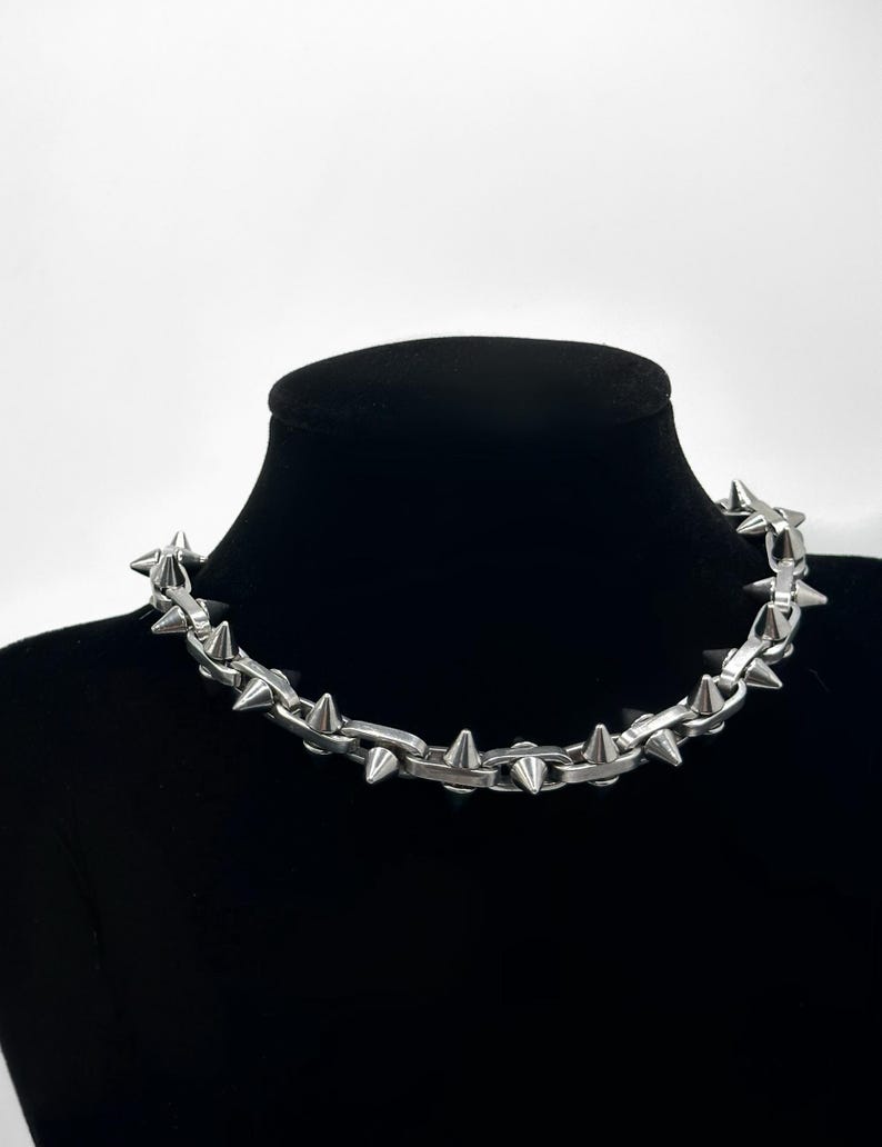 SPIKED LUXE