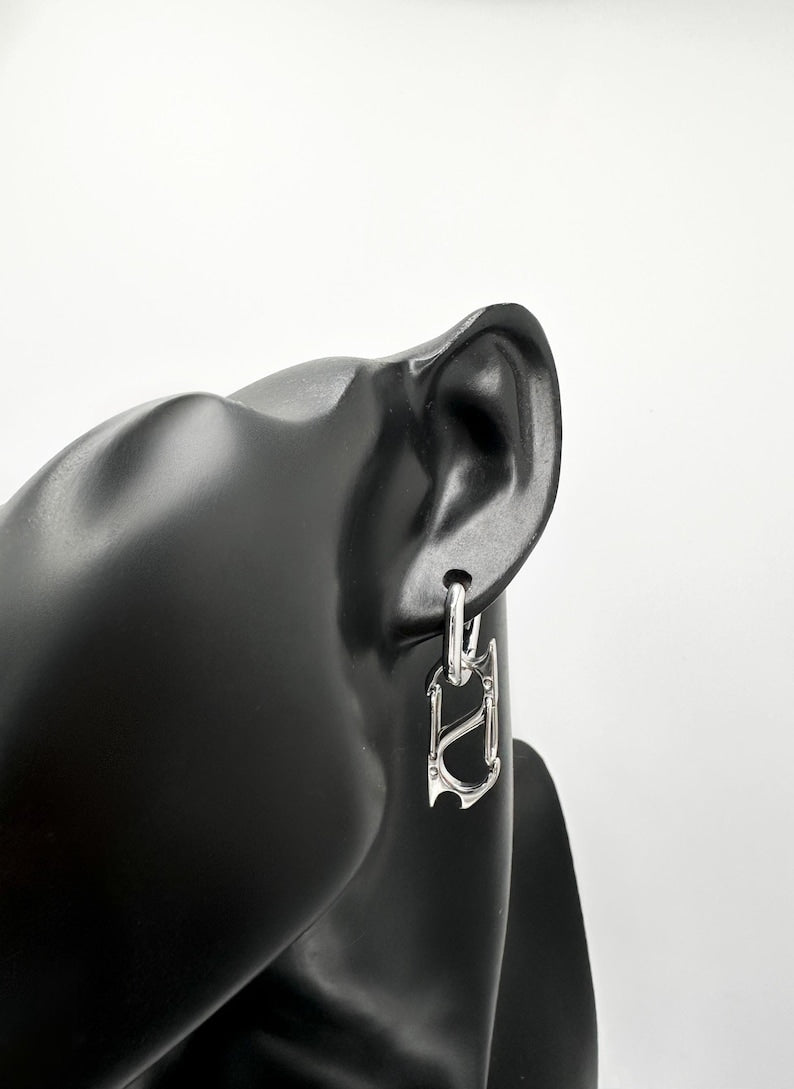 CYBER CLASP