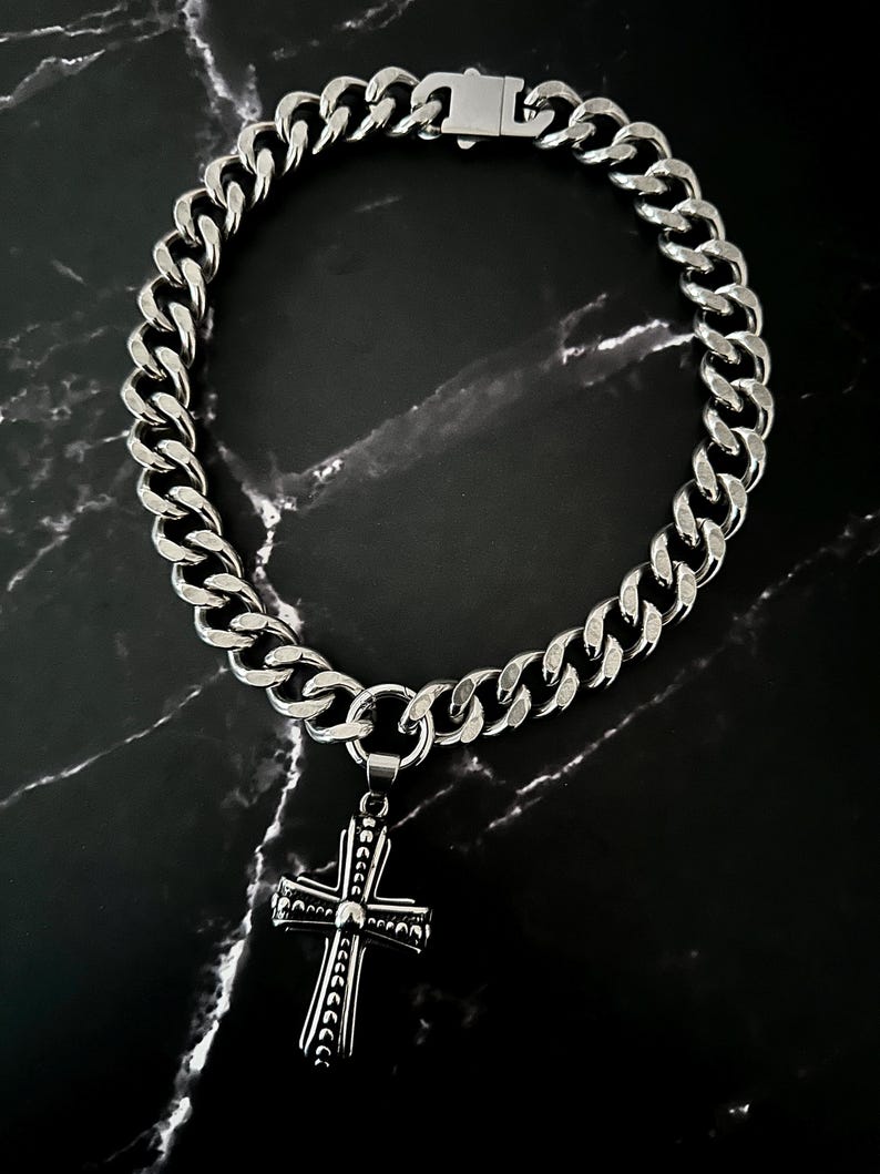 REBEL CROSS