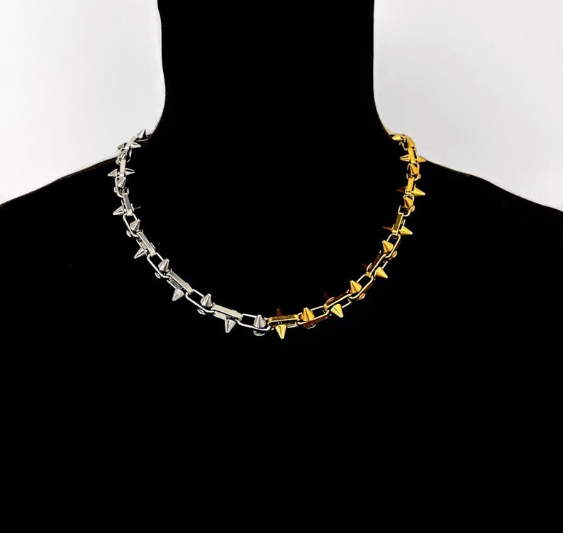 HALF GOLD HALF SILVER SPIKE CHAIN