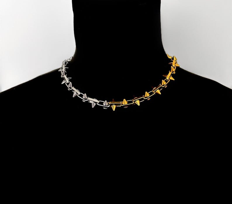 HALF GOLD HALF SILVER SPIKE CHAIN