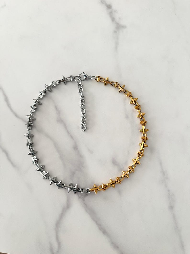 HALF GOLD HALF SILVER SPIKE CHAIN
