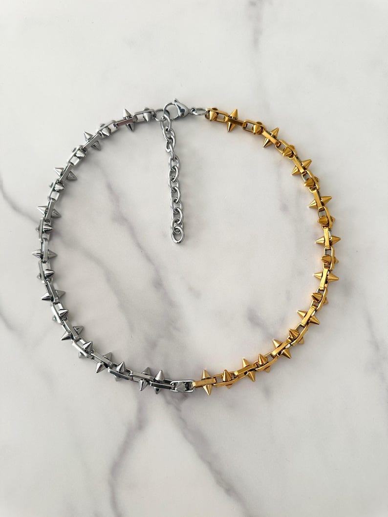 HALF GOLD HALF SILVER SPIKE CHAIN