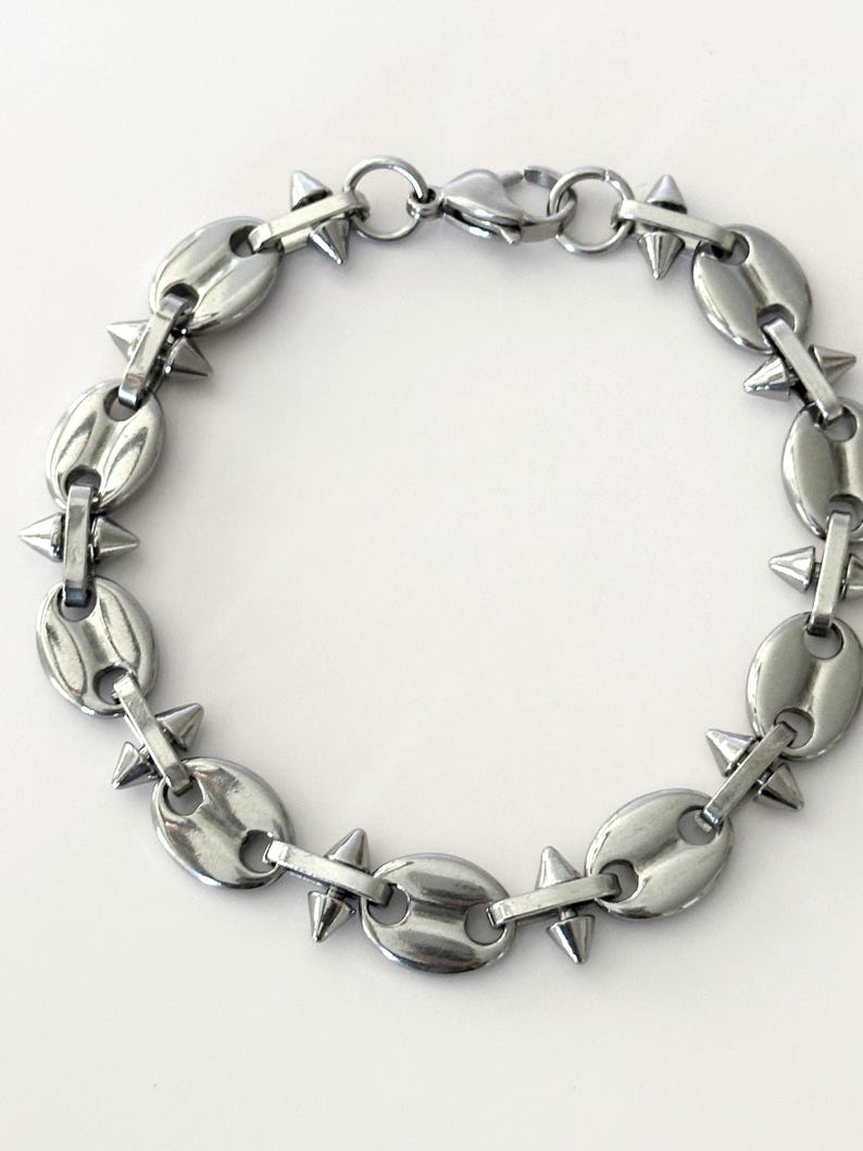 DEVIOUS THORNS
